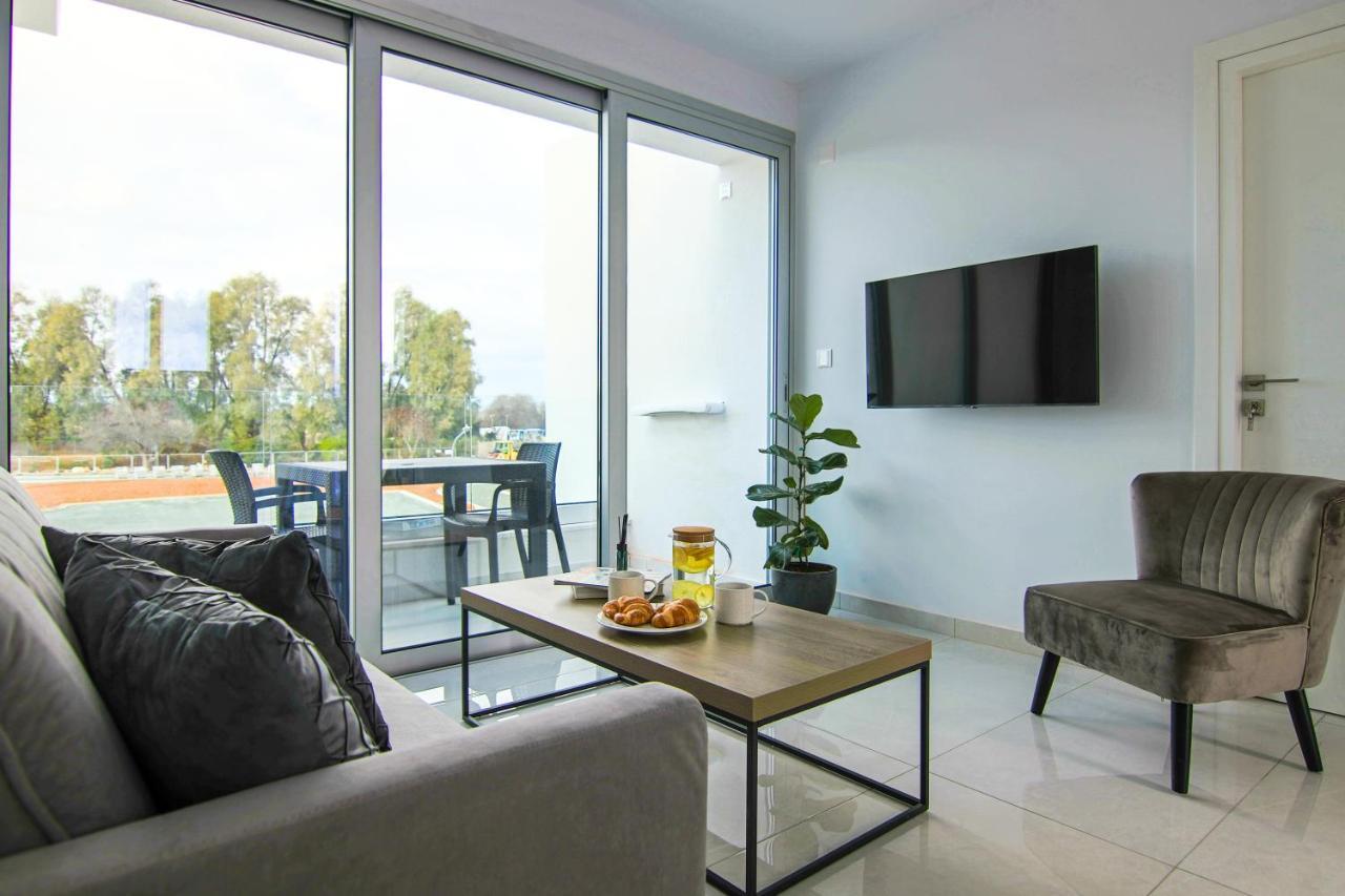 Appartamento Phaedrus Living - Seaside Executive Flat Harbour 205 Paphos Esterno foto