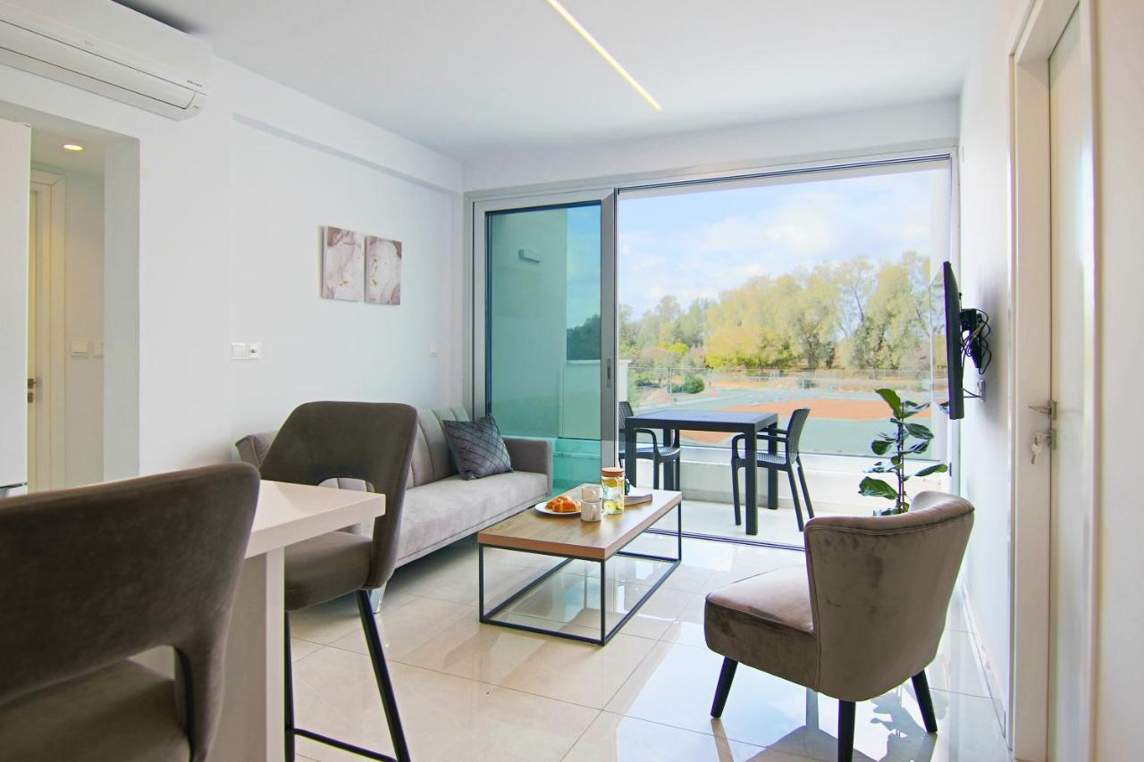 Appartamento Phaedrus Living - Seaside Executive Flat Harbour 205 Paphos Esterno foto