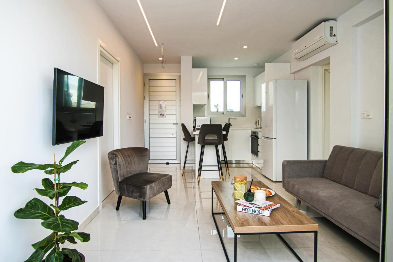 Appartamento Phaedrus Living - Seaside Executive Flat Harbour 205 Paphos Esterno foto
